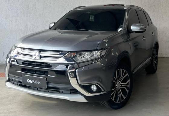MITSUBISHI OUTLANDER 3.0 GT 4X4 V6 24V GASOLINA 4P AUTOMÁTICO